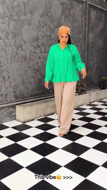 شومیز سیلک پاستیلی zaraمدل چین دار خنک و شیک